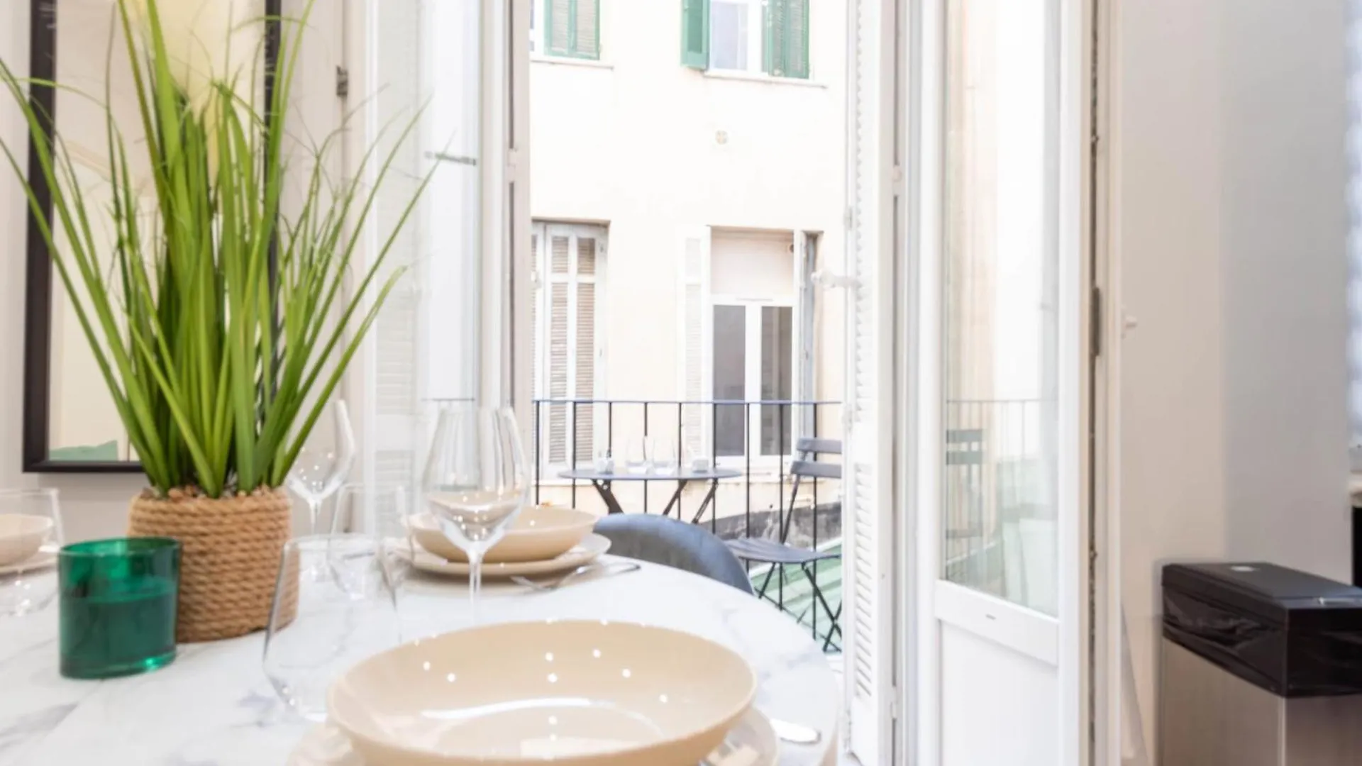 Renovated Apartment In The Heart Of Cannes