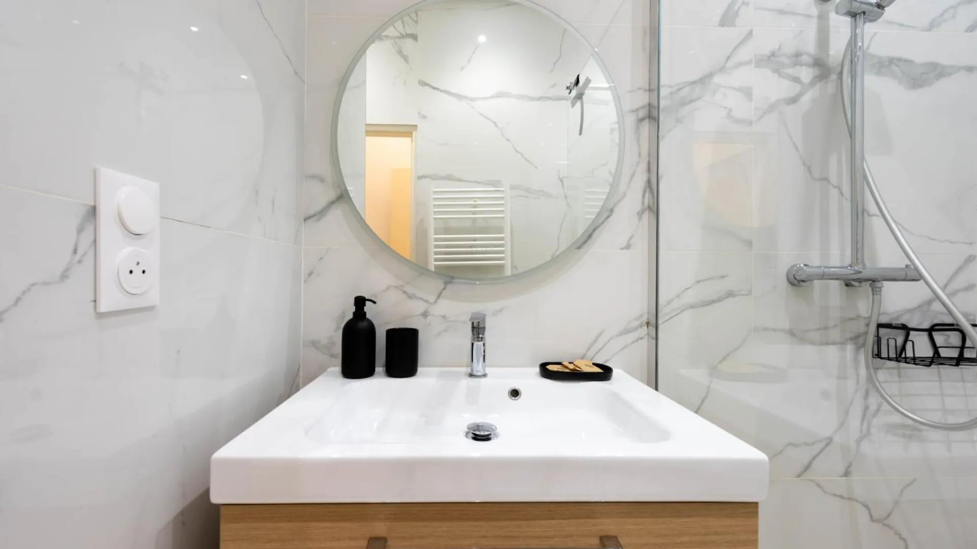 Renovated Apartment In The Heart Of Cannes